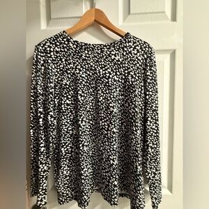 Chico’s women Black & White Printed Long Sleeve Women's Top size L